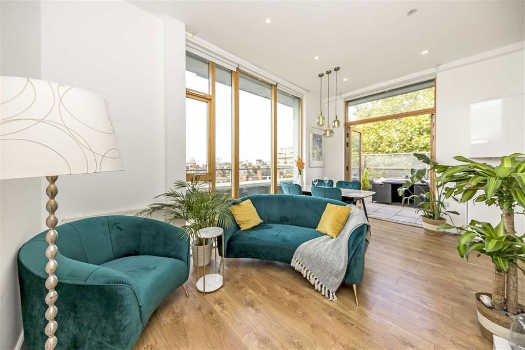 Property photo 1 of 5