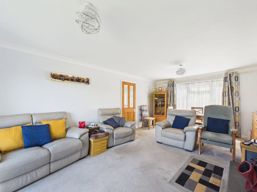 Property photo 3 of 21