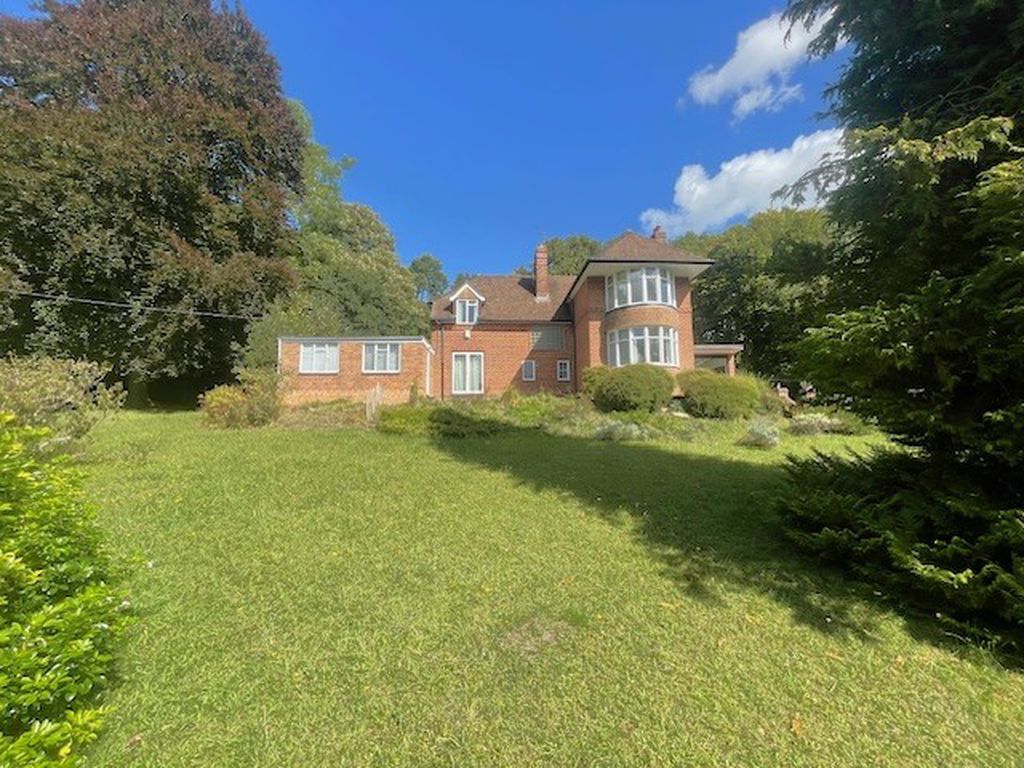 Property photo 1 of 11 Photo 16