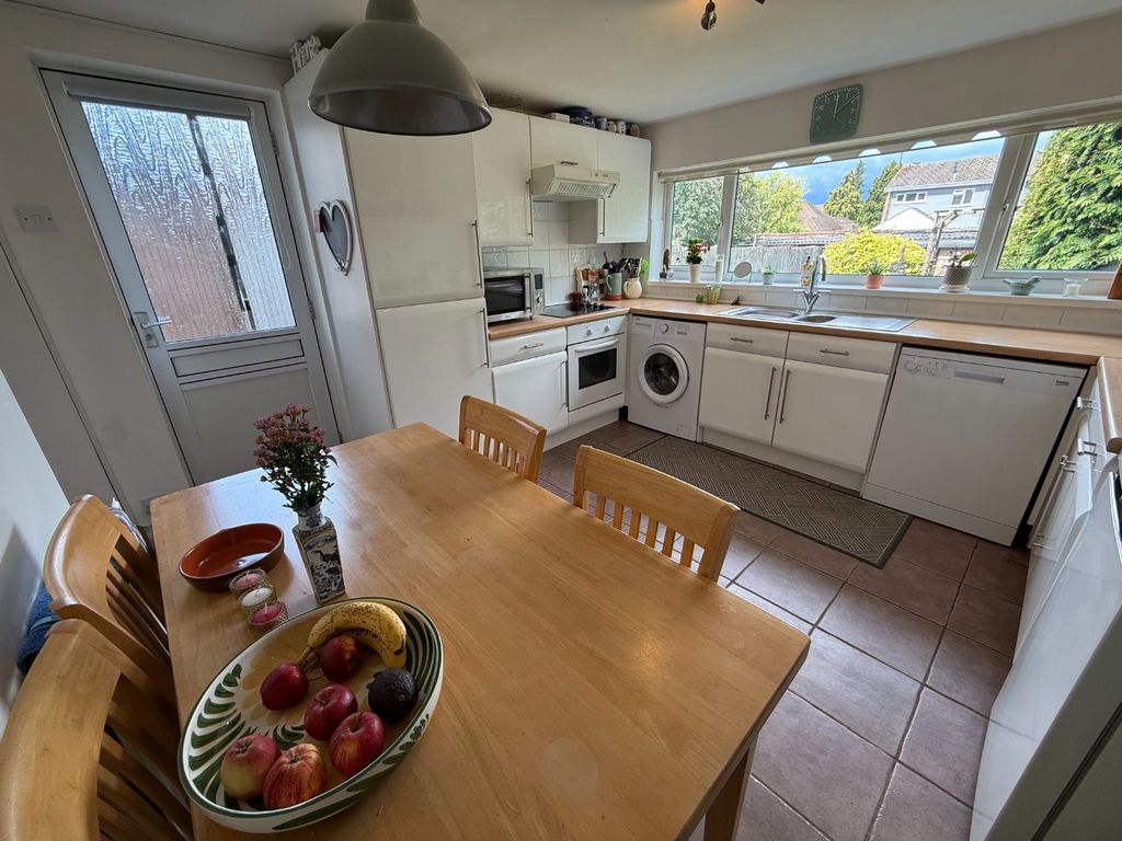 Property photo 2 of 11 4007061