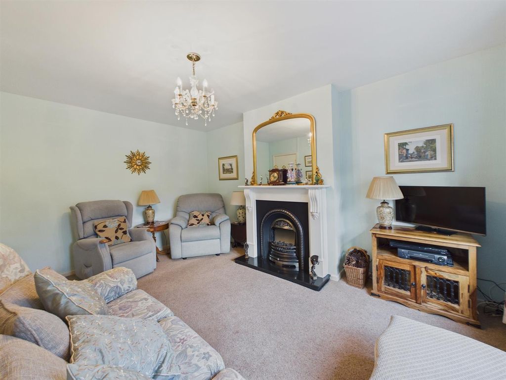 Property photo 3 of 39 Cam03972G0-Pr0282-Still010.Jpg