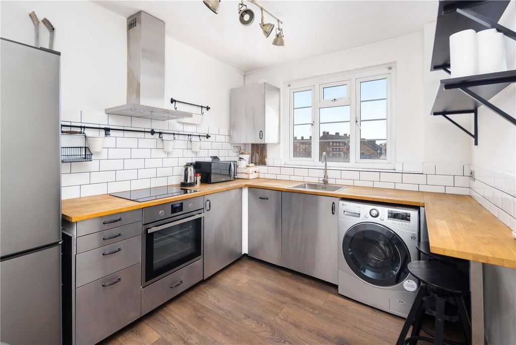 Property photo 2 of 13 Kitchen