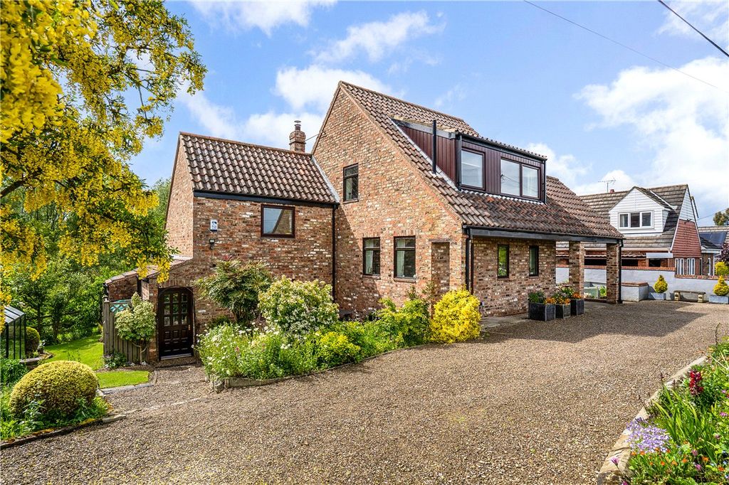 Property photo 1 of 17 Picture No. 27