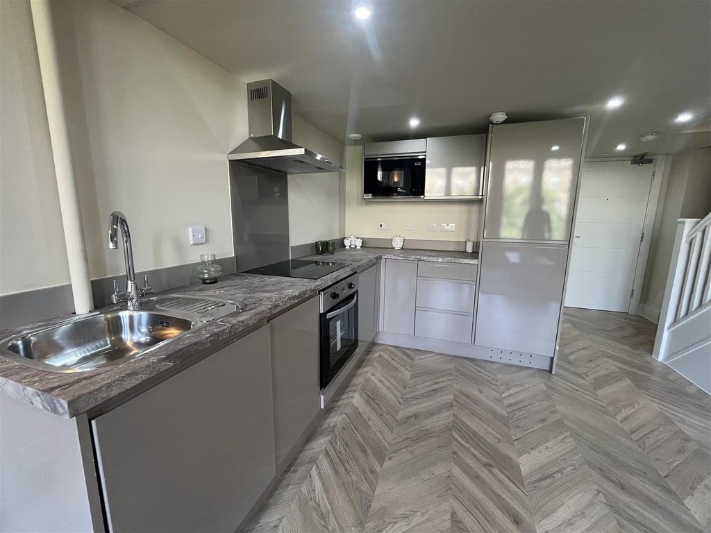 Property photo 3 of 7 Img_2137.Jpg