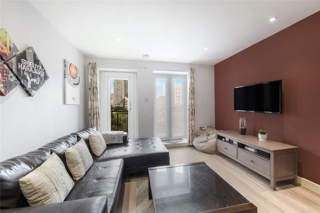 Property photo 2 of 15 Reception Room