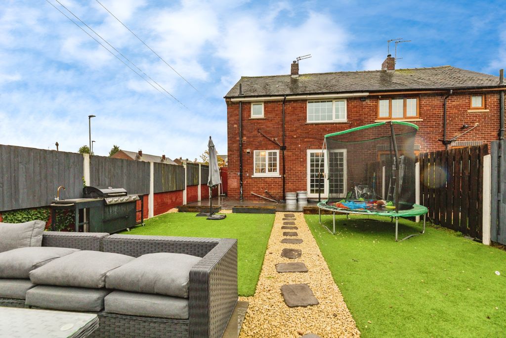 Property photo 3 of 20 2A8A5645-2-1031