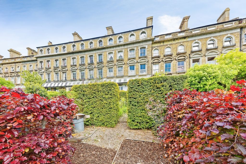 Property photo 1 of 18 Pbox-Img.Jpg