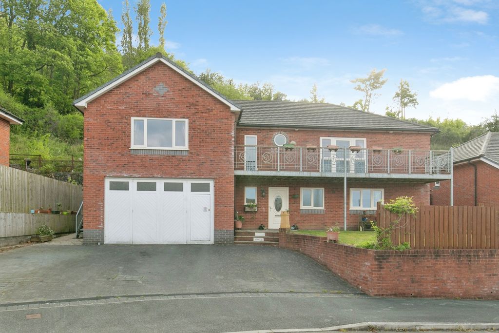 Property photo 1 of 20 Pbox-Img.Jpg