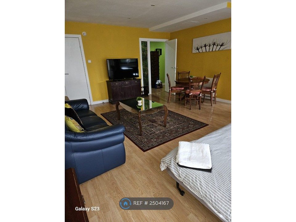 Property photo 1 of 13 Living Room And Study (Behind The White Door)