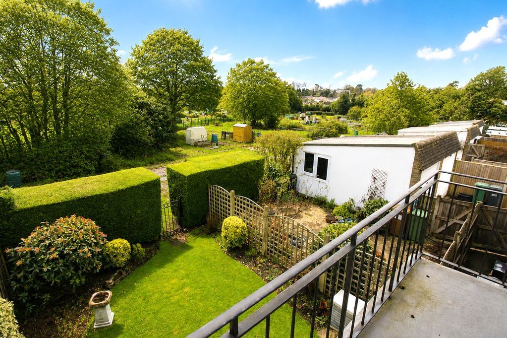 Property photo 2 of 12 Photo 28