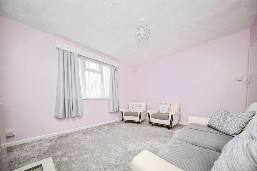 Property photo 2 of 23 Pbox-Img.Jpg