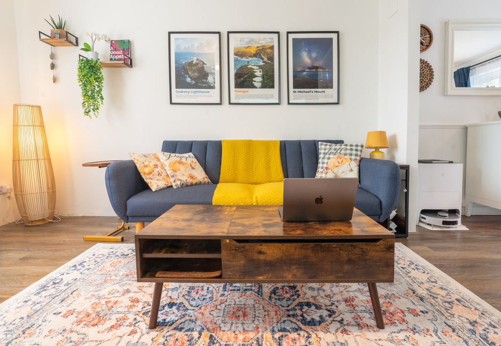 Property photo 2 of 20