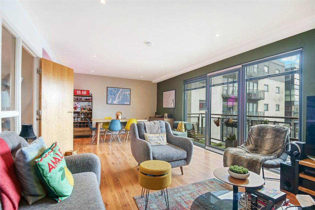 Property photo 3 of 19 Picture No. 04