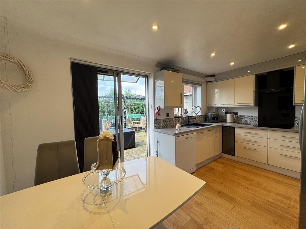 Property photo 3 of 15 Img_1831.Jpeg