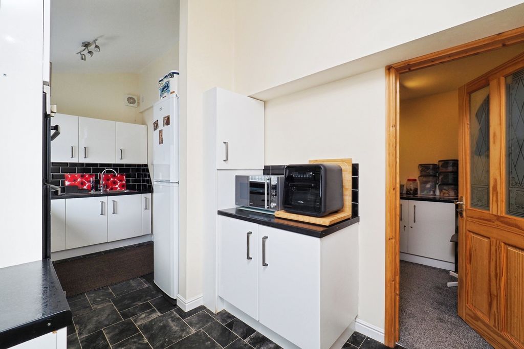 Property photo 2 of 19 Pbox-Img.Jpg