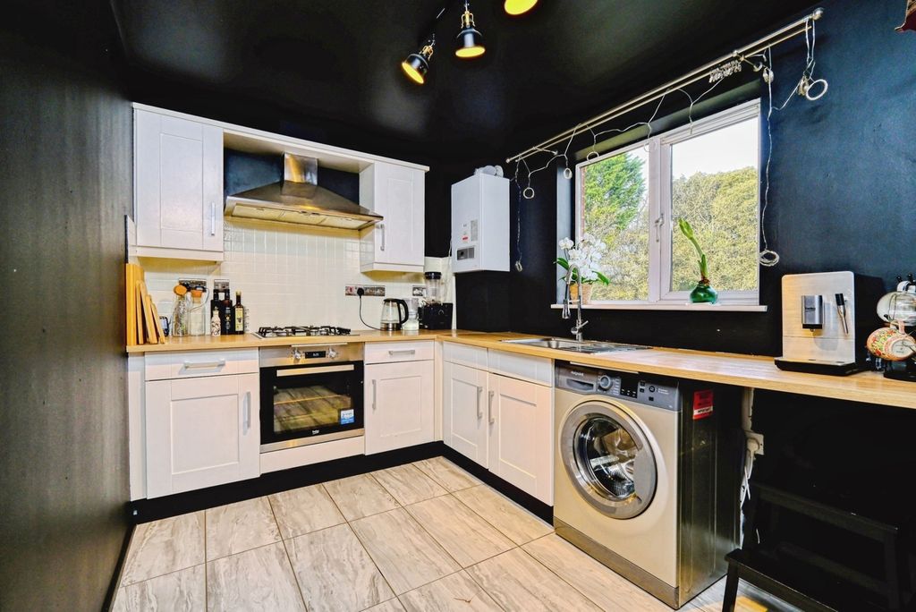 Property photo 2 of 13 Pbox-Img.Jpg