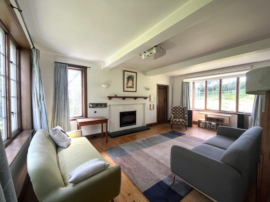 Property photo 2 of 30