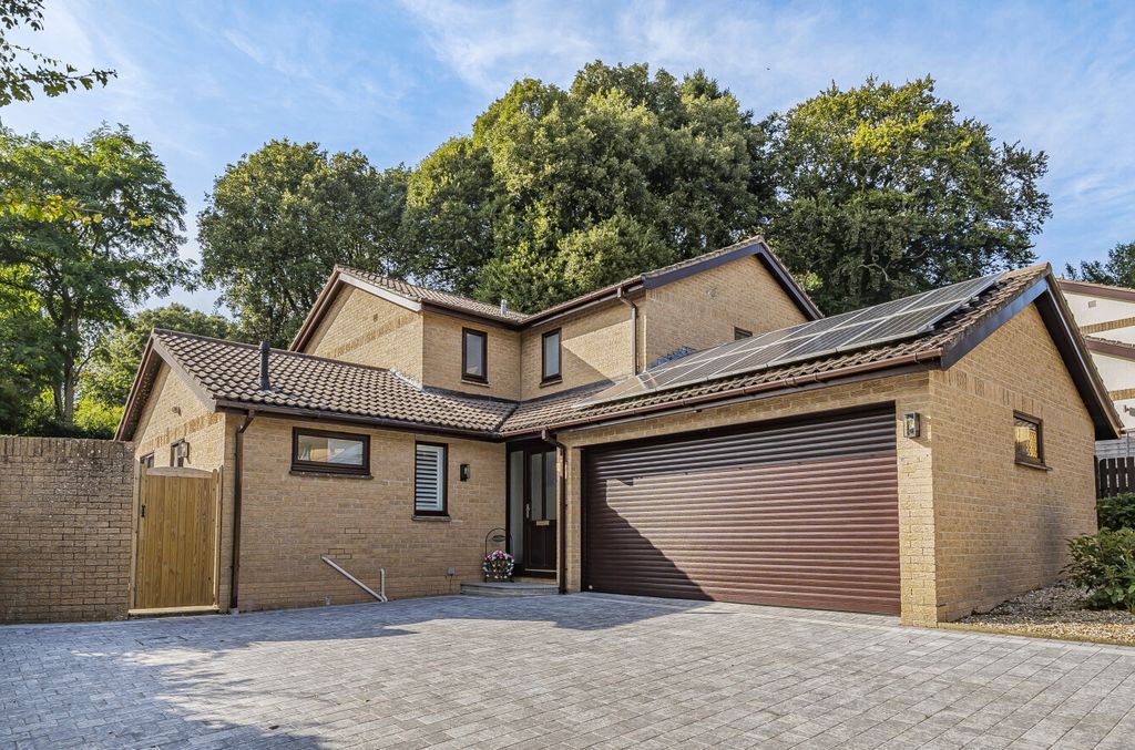 Property photo 1 of 18 Front Of Property