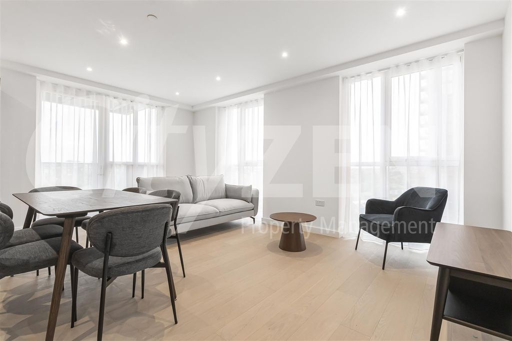 Property photo 1 of 41 Reception Room
