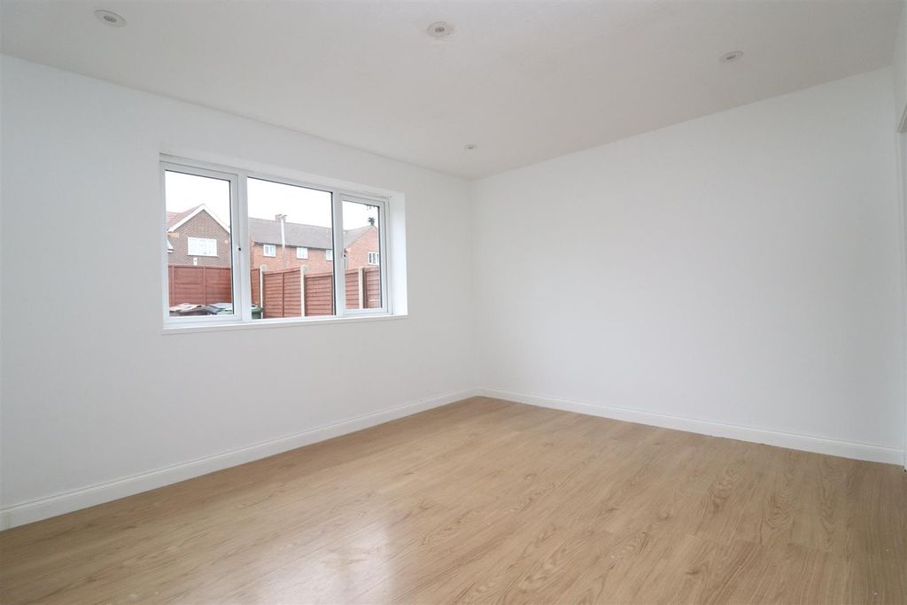 Property photo 2 of 16 Img_9235.Jpg