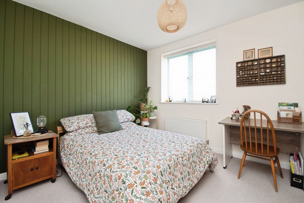 Property photo 3 of 10 Pbox-Img.Jpg