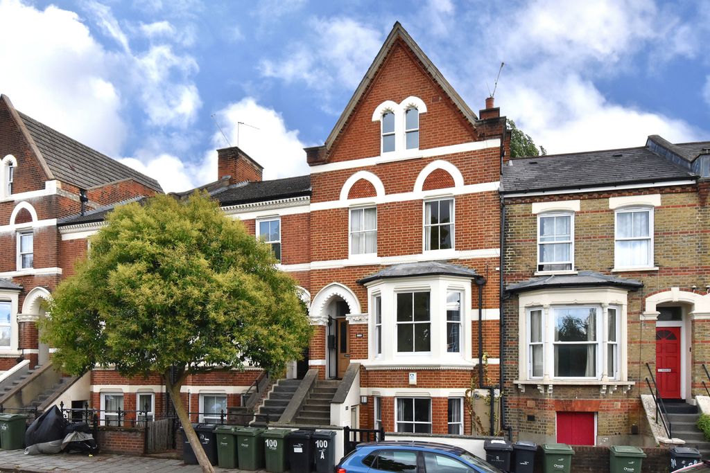 Property photo 1 of 20