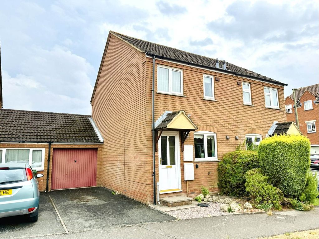 Property photo 1 of 11