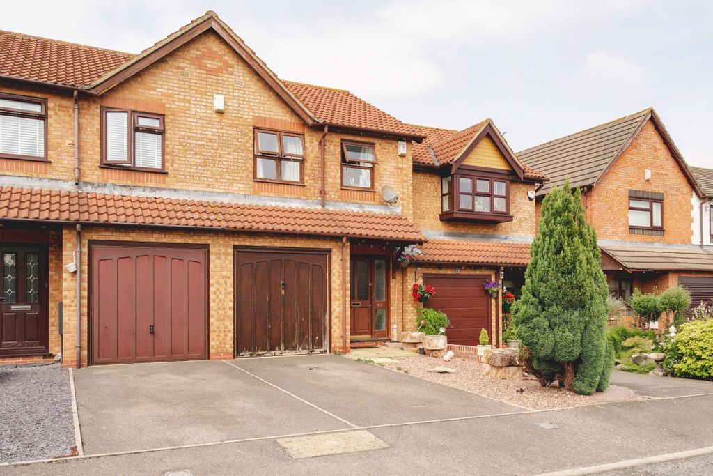 Property photo 1 of 12 16
