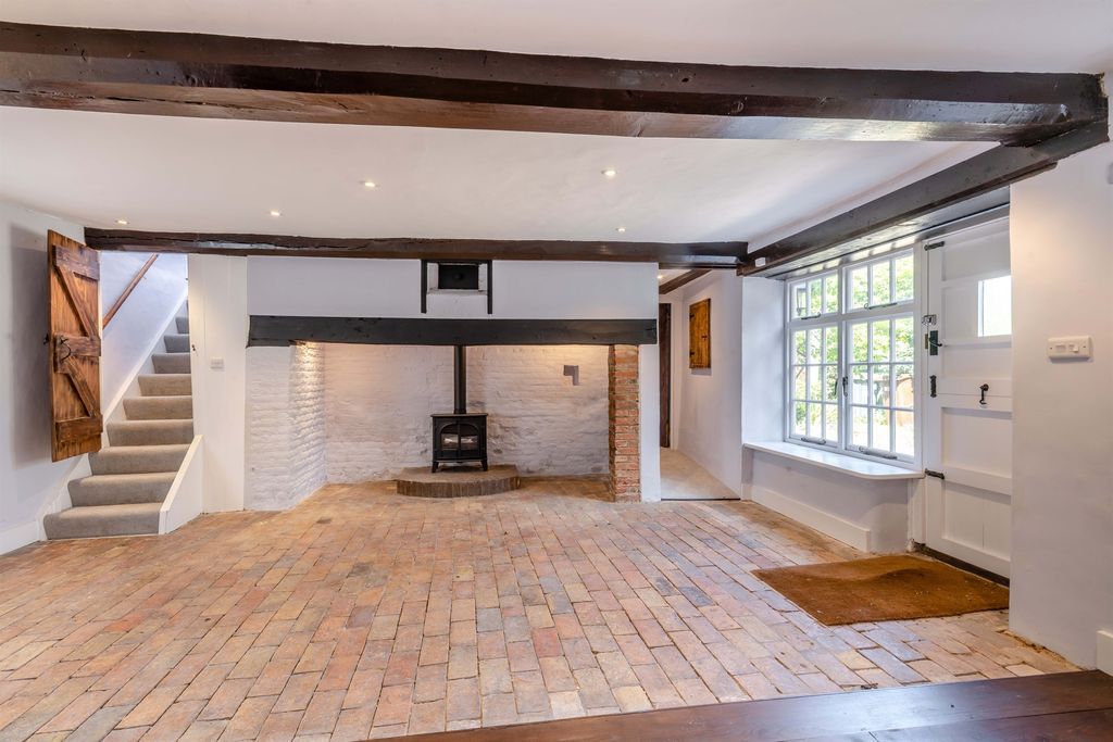 Property photo 2 of 13