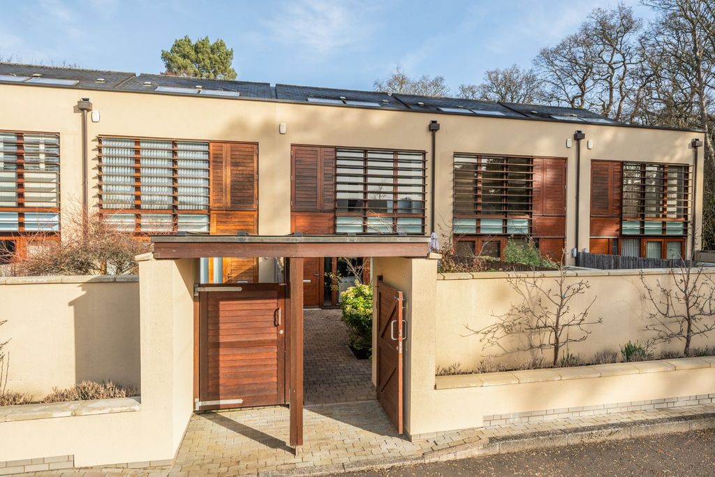 Property photo 1 of 21 External