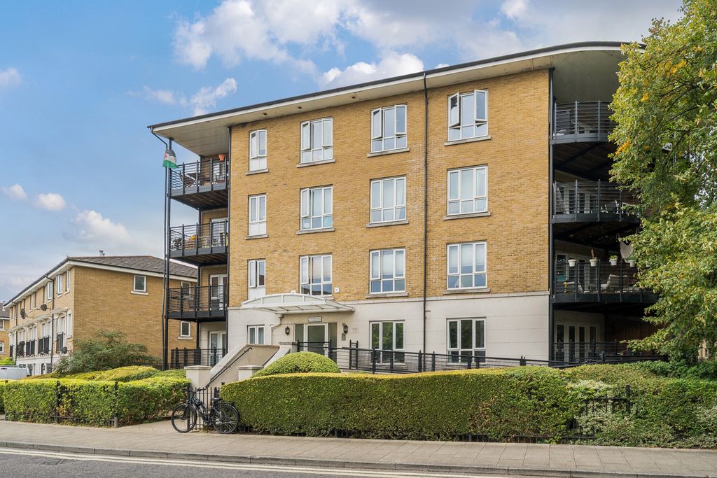 Property photo 3 of 18 1515037-1-1A0629d...