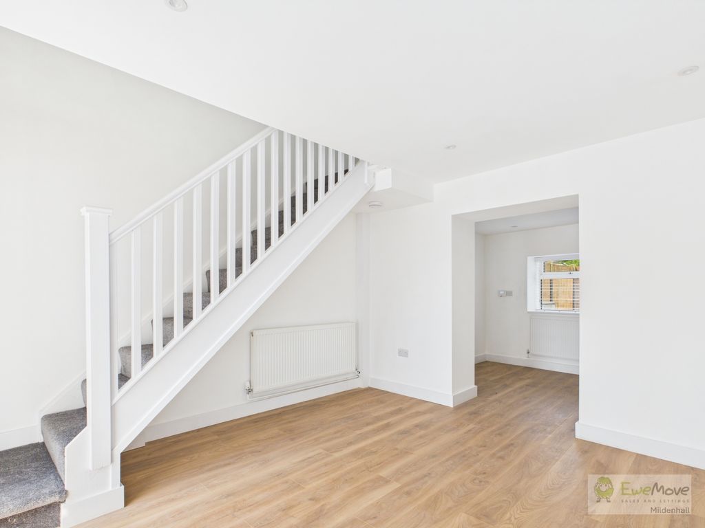 Property photo 1 of 8 Cam03603G0-Pr0033-Still004