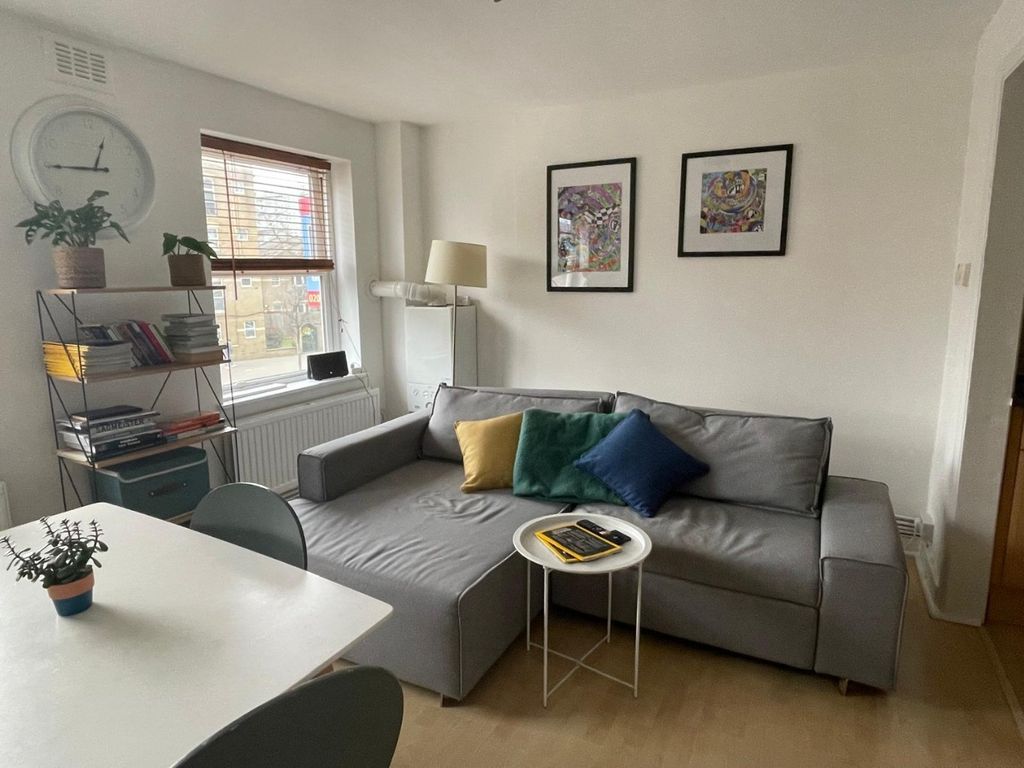 Property photo 2 of 7 4799641