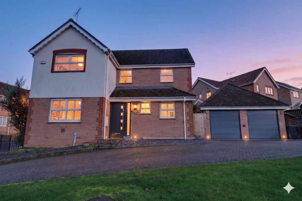 Property photo 1 of 15 989-991_2