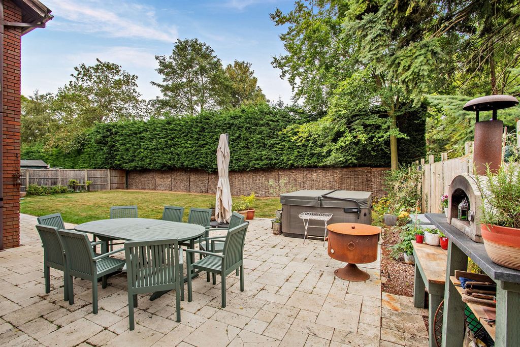 Property photo 3 of 18