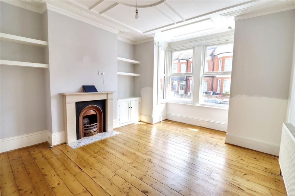 Property photo 2 of 9