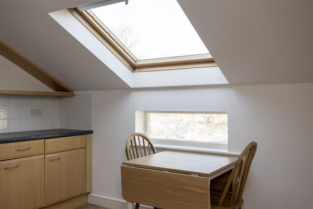 Property photo 3 of 10 4_Union_Court_2.Jpg