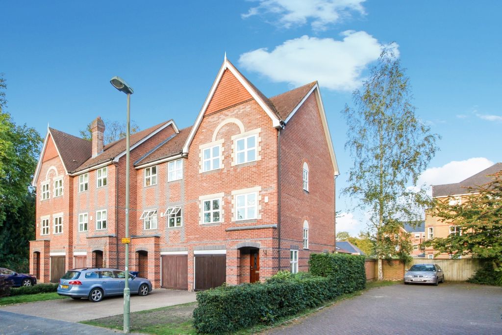 Property photo 1 of 9 21957
