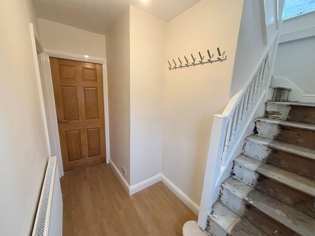 Property photo 2 of 12 Hallway