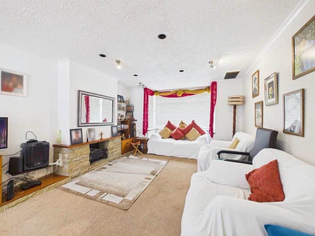 Property photo 2 of 15 5010162