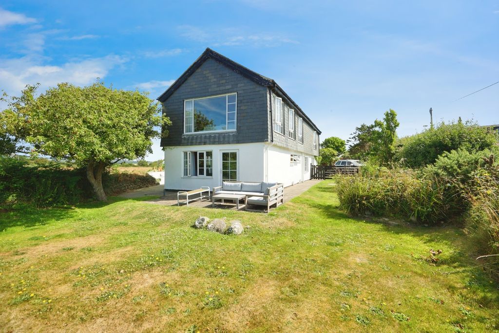 Property photo 1 of 17 Photo