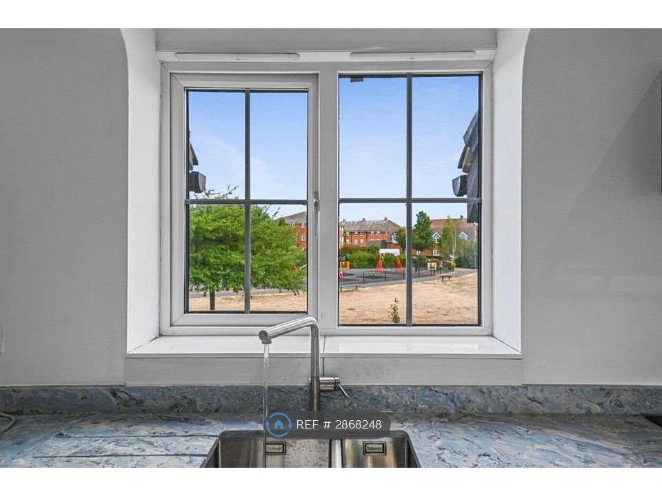 Property photo 3 of 26