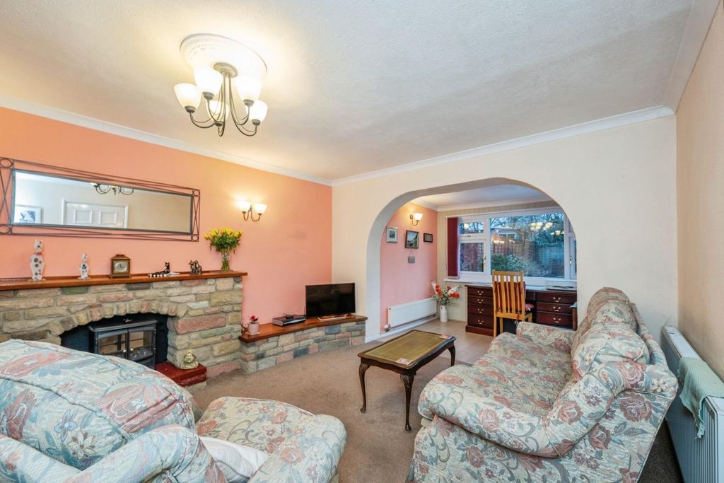 Property photo 2 of 25 35Sherbrookeavenue-27.Jpg