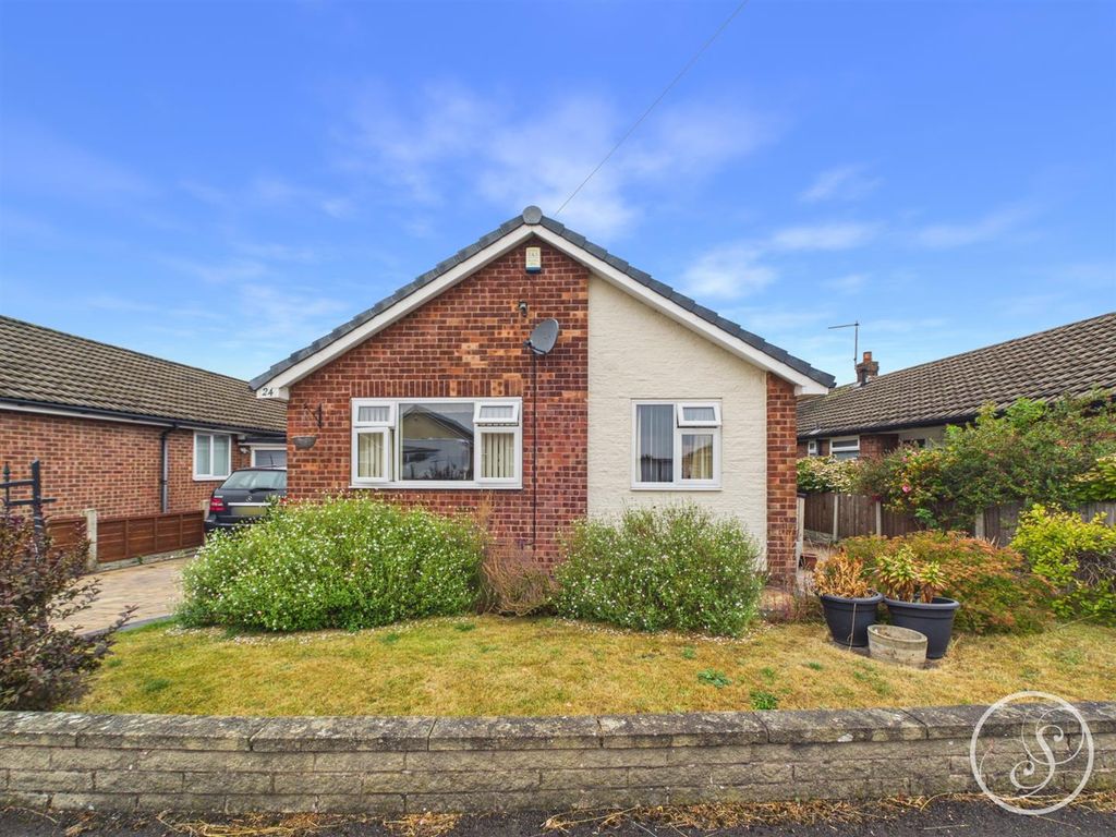 Property photo 1 of 15 External