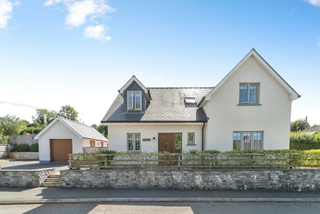 Property photo 1 of 20 Pbox-Img.Jpg