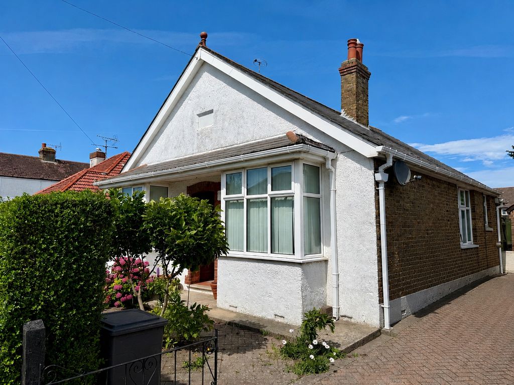 Property photo 1 of 19 Picture No. 04
