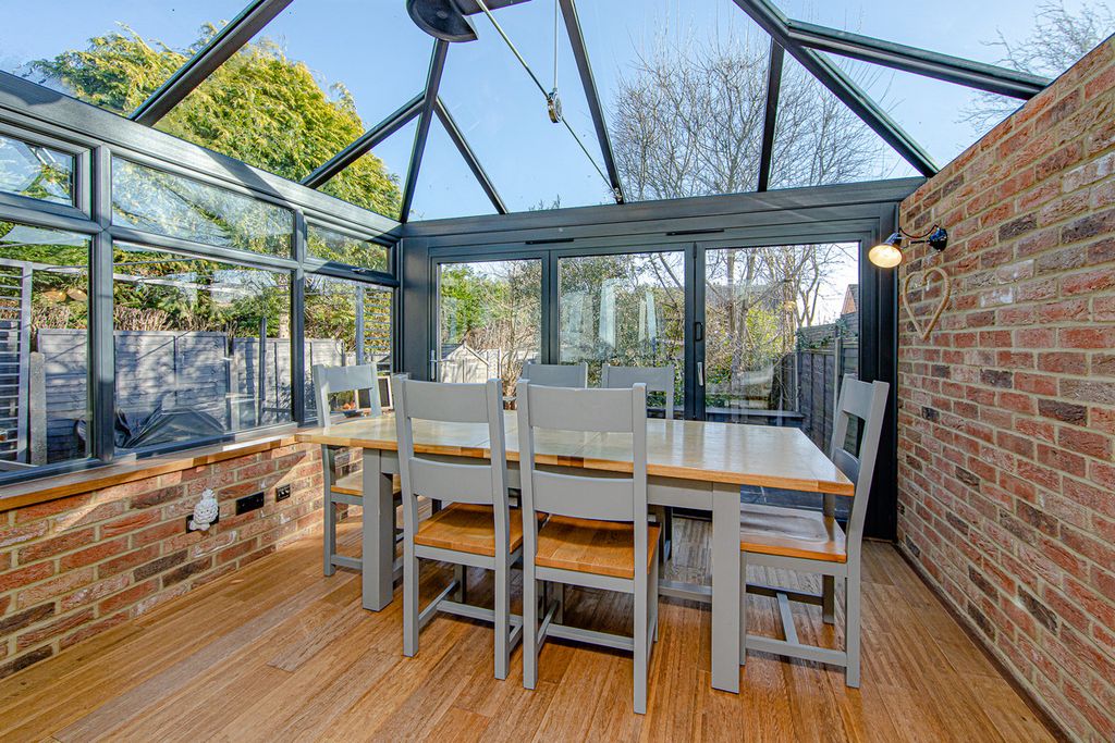 Property photo 2 of 37