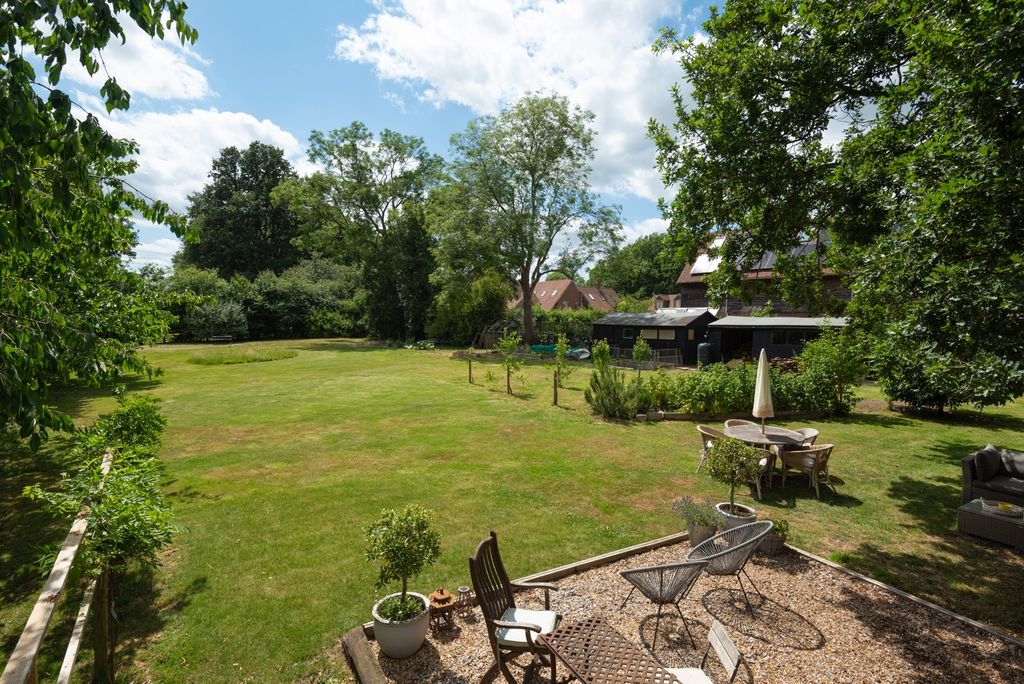 Property photo 2 of 31 2686138
