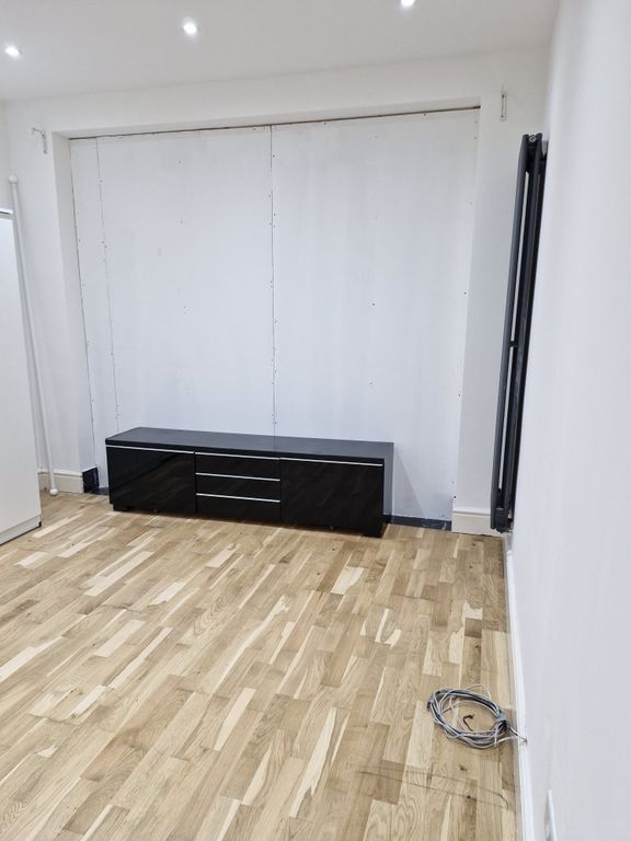 Property photo 1 of 9 Bright Space With Modern Wood Floors And Storage...
