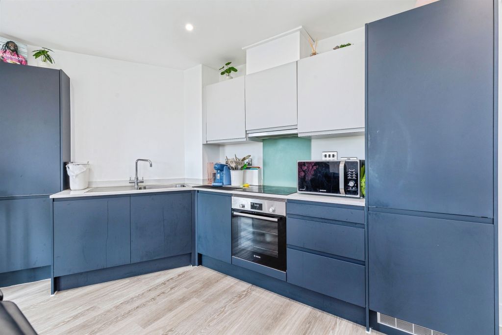 Property photo 3 of 11